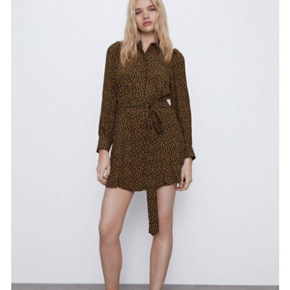 ZARA DRESS IN SIZE XS YELLOW FLOWERS